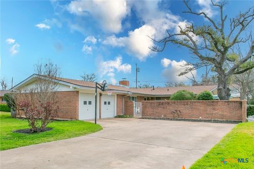 3205 Oakdale Dr, Temple, TX, 76502-1714 | Card Image