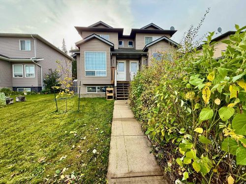 {{alt}} | Card Image