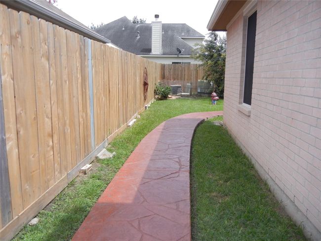 4822 Edgegate Dr, House other with 3 bedrooms, 2 bathrooms and 2 parking in Spring TX | Image 14