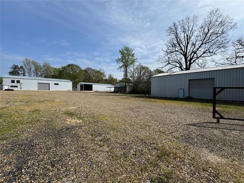 204 W Sherry Ln, Broken Bow, OK, 74728-1728 | Card Image