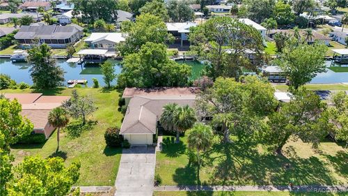 1209 Se Paradise Ave, Crystal River, FL, 34429-4936 | Card Image