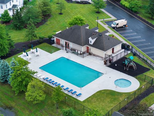 49 Woodside Knolls Dr, Middletown, NY, 10940-5065 | Card Image