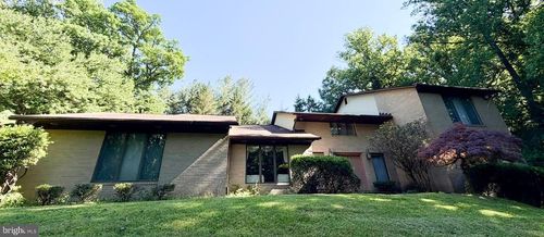 10 Valley Gate Way, PIKESVILLE, MD, 21208-1369 | Card Image