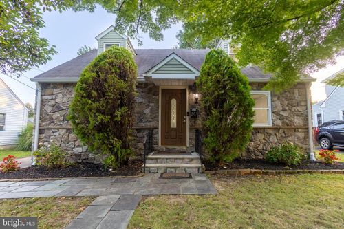 263 Barnsley Ave, MORRISVILLE, PA, 19067-2247 | Card Image