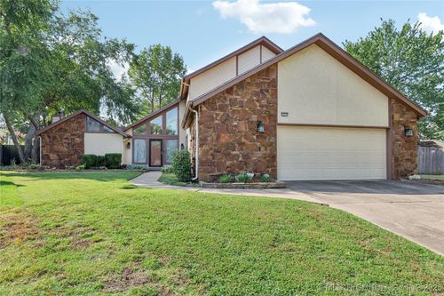 1517 S Nyssa Ave, Broken Arrow, OK, 74012-9023 | Card Image
