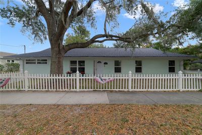 620 N Highland Street, House other with 4 bedrooms, 2 bathrooms and null parking in Mount Dora FL | Image 1