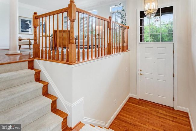 25804 Commons Sq, Townhouse with 3 bedrooms, 4 bathrooms and null parking in CHANTILLY VA | Image 4