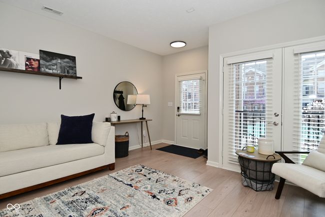1053 Reserve Way, Condo with 2 bedrooms, 1 bathrooms and null parking in Indianapolis IN | Image 4