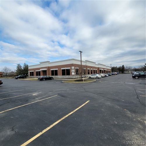 20 Lawrence Bell Dr, Amherst, NY, 14221-7090 | Card Image