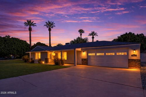 3001 N 43rd Pl, Phoenix, AZ, 85018-7202 | Card Image