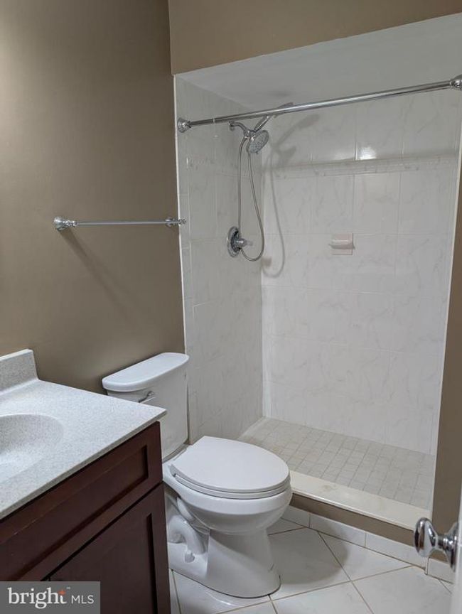 11901 Paradise Ln, House other with 4 bedrooms, 5 bathrooms and null parking in Oak Hill VA | Image 29