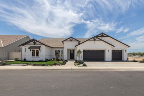 2119 Via Bella, Oakdale, CA, 95361-7673 | Card Image