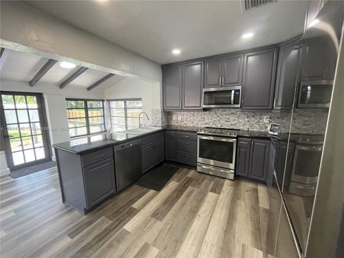 1435 Wiley St, Hollywood, FL, 33020-6520 | Card Image