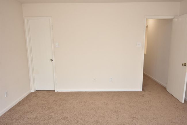 22811 Twisting Pine Dr, House other with 4 bedrooms, 2 bathrooms and 2 parking in Spring TX | Image 9