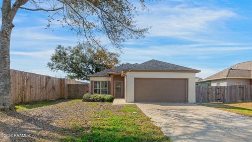 208 Picasso Dr, Rayne, LA, 70578-2749 | Card Image