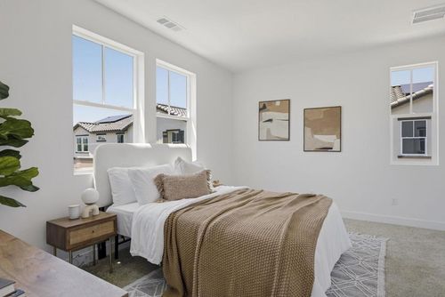 4-244 Pico Ave, San Marcos, CA, 92069-2702 | Card Image