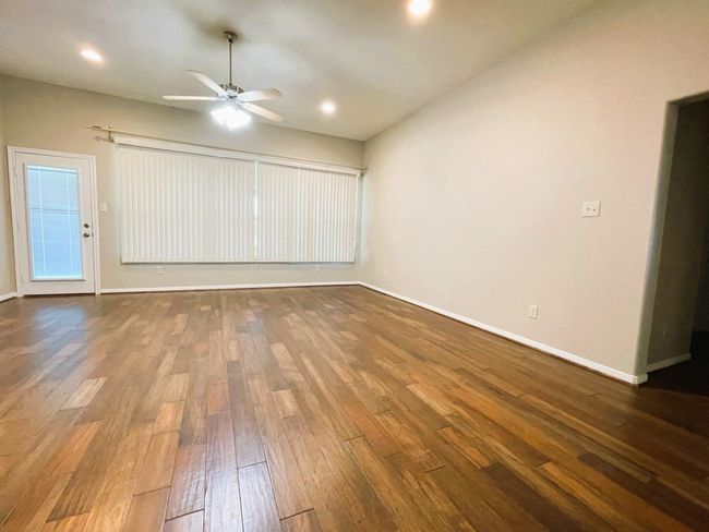 112 Mari Ln, House other with 3 bedrooms, 2 bathrooms and null parking in Spicewood TX | Image 7