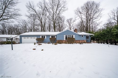 5743 Brookwood Dr, New Franklin, OH, 44319-4222 | Card Image