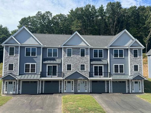 81 Kearsarge Lane, Tilton, NH, 03276 | Card Image