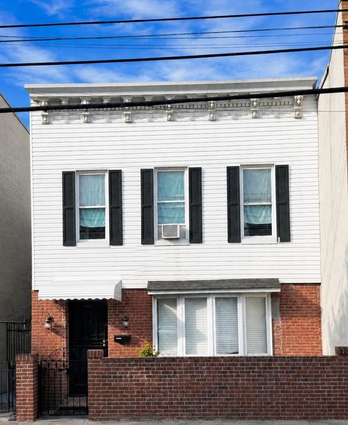 328 70th St, Guttenberg, NJ, 07093-2416 | Card Image