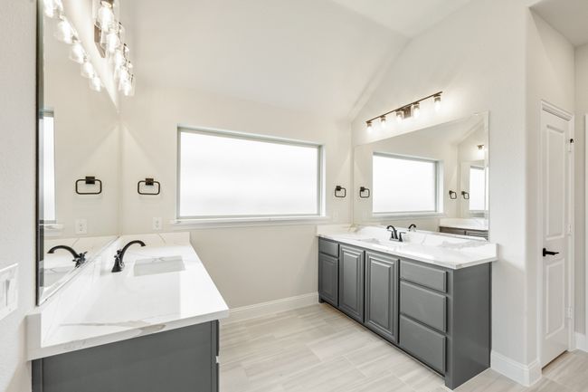 1233 Sylvia St, House other with 5 bedrooms, 5 bathrooms and null parking in Desoto TX | Image 23