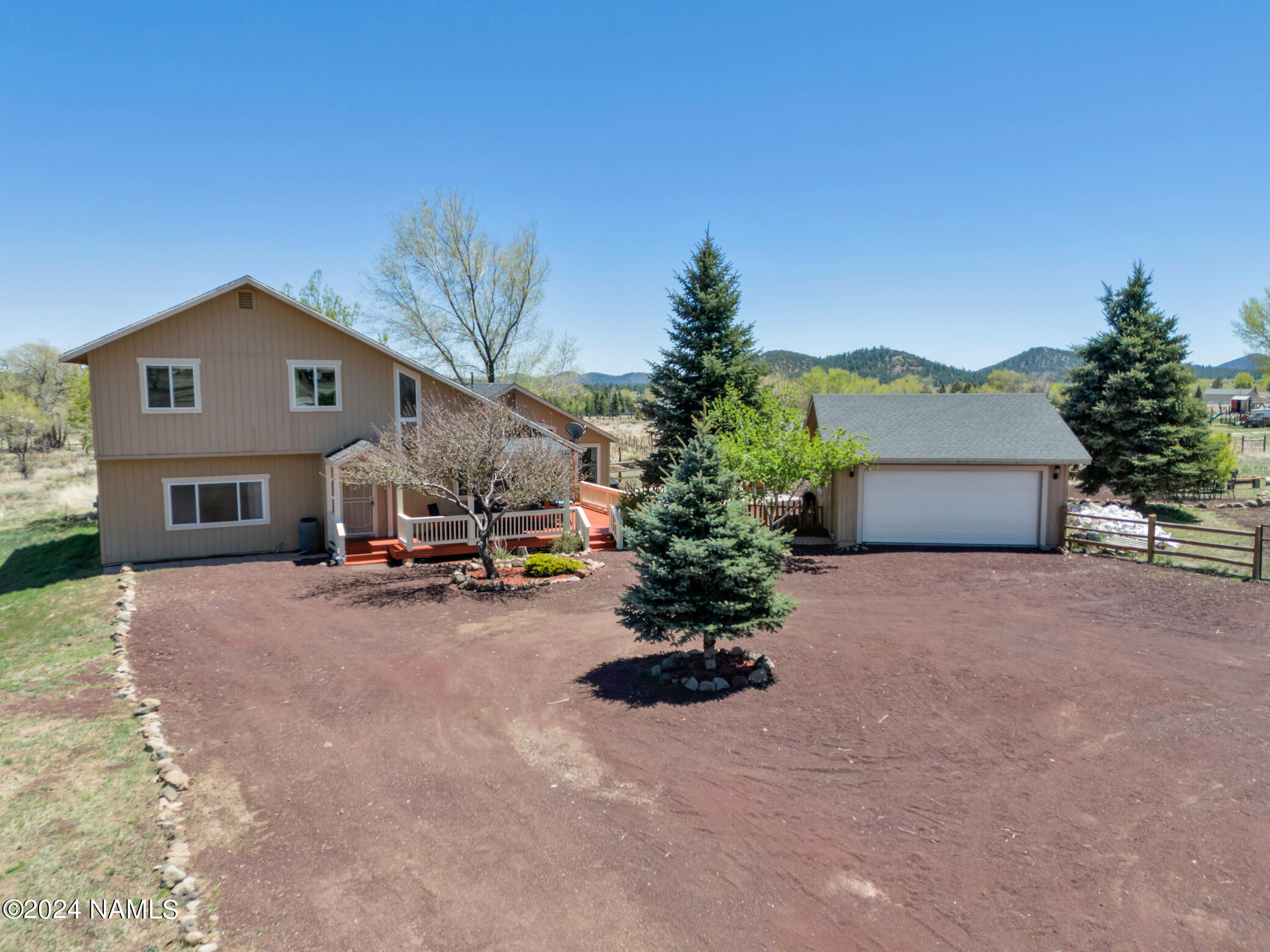 Hamilton Way, Flagstaff, AZ 86004