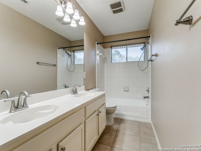 1021 Grey Feather, House other with 4 bedrooms, 3 bathrooms and null parking in Schertz TX | Image 12