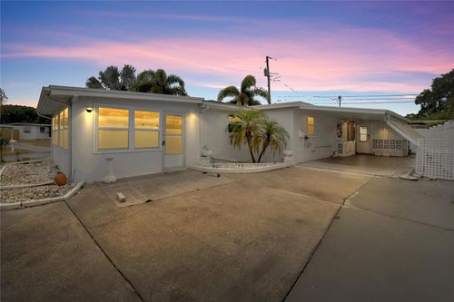 12093 104th Ln, LARGO, FL, 33773-2240 | Card Image