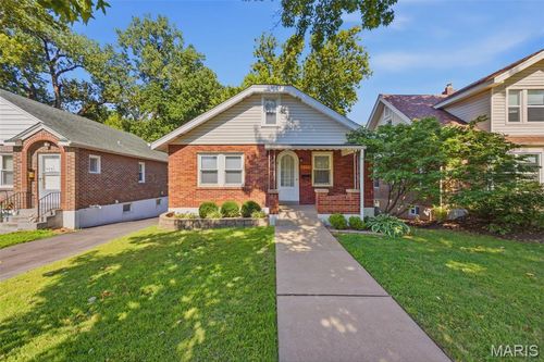 2435 Hartland Avenue, St Louis, MO, 63114 | Card Image