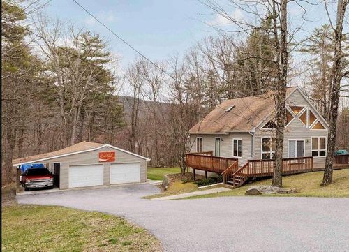 831 N Chodikee Lake Rd, Highland, NY, 12528-2727 | Card Image