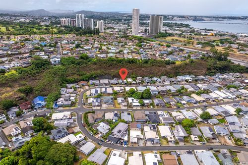 98-427 Ponohana Loop, Aiea, HI, 96701-2118 | Card Image