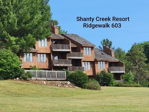 4761 N Cross Over Dr, Bellaire, MI, 49615 | Card Image