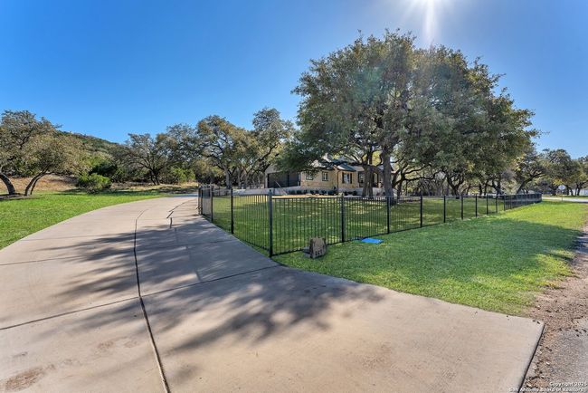 663 Private Road 1712, House other with 3 bedrooms, 3 bathrooms and null parking in Mico TX | Image 12