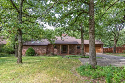 687 N Cliffside Dr, Fayetteville, AR, 72701-3813 | Card Image