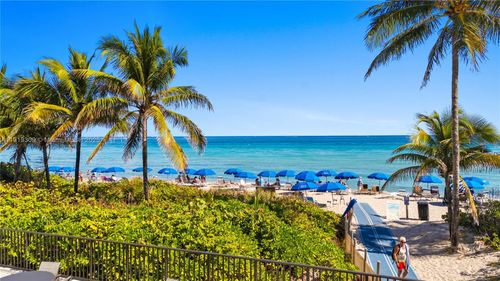 8q-1980 S Ocean Dr, Hallandale Beach, FL, 33009-5935 | Card Image