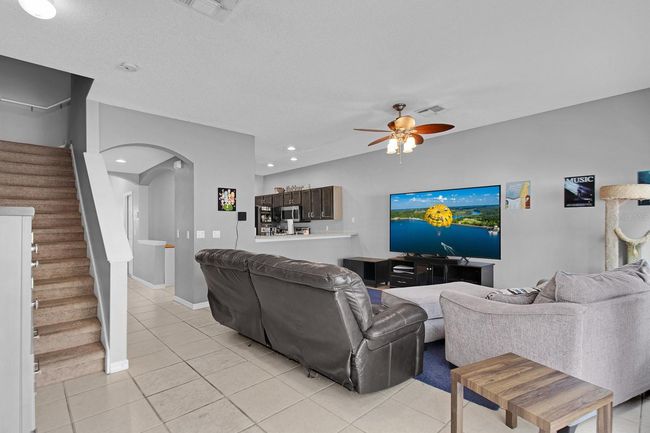 Living Room | Image 16