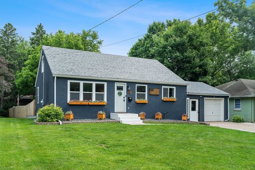410 Greenvale Ave W, Northfield, MN, 55057-1414 | Card Image