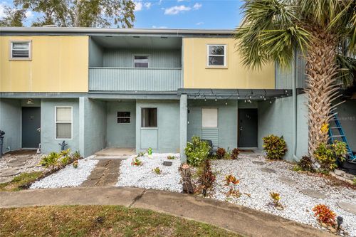 apt-106-711 75th St, GAINESVILLE, FL, 32607-1864 | Card Image