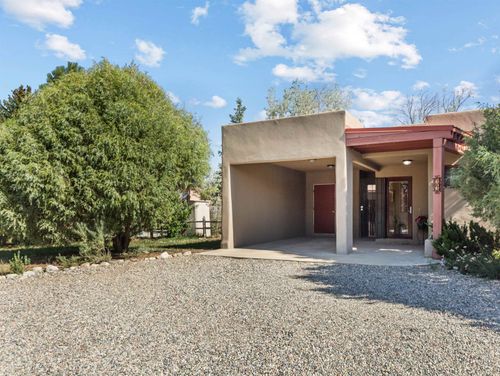33-18 Comanche Rd, El Prado, NM, 87529-7523 | Card Image