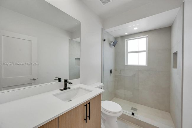 1 - 893 Ne 81st St, Condo with 2 bedrooms, 1 bathrooms and null parking in Miami FL | Image 17