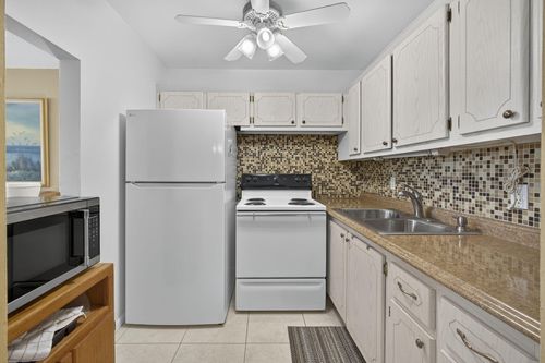 414 Windsor R, West Palm Beach, FL, 33417-2471 | Card Image