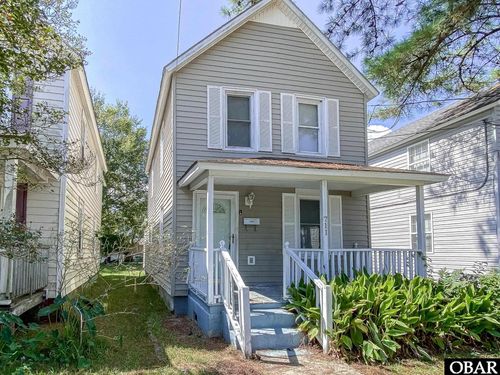 711 Parsonage St, Elizabeth City, NC, 27909-3852 | Card Image