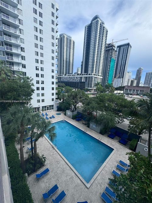 apt-504-800 N Miami Ave, Miami, FL, 33136-3518 | Card Image