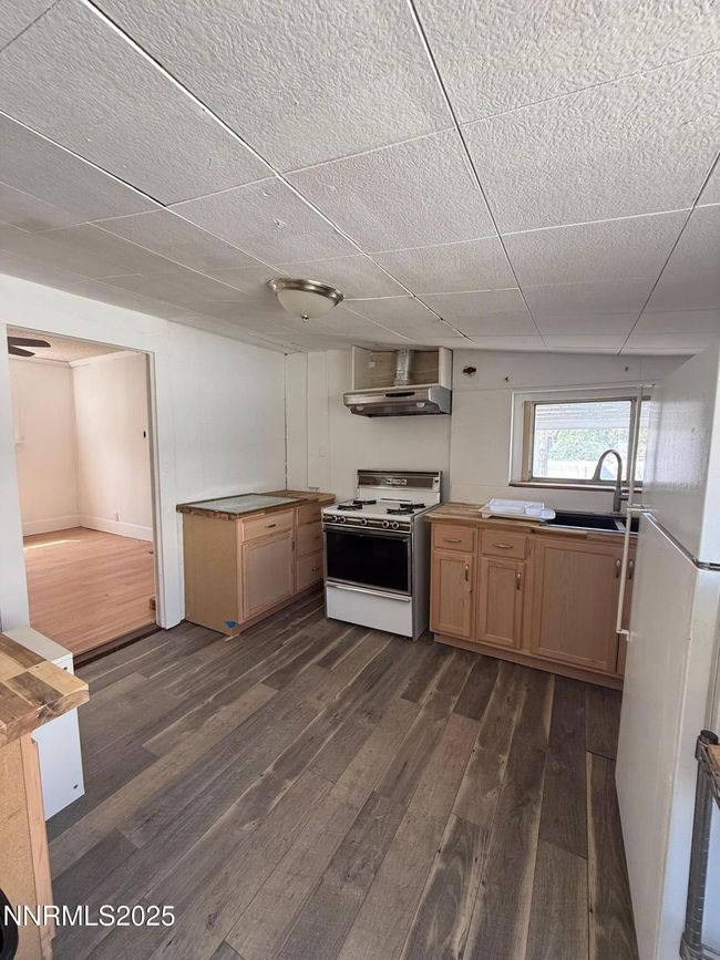960 Franklin Ave, House other with 2 bedrooms, 2 bathrooms and 2 parking in Lovelock NV | Image 15
