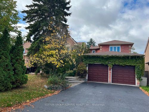 71 Covent Cres, Aurora, ON, L4G6R1 | Card Image