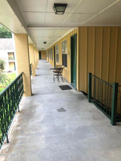 1318-3310 Washington Ave, Pascagoula, MS, 39581-2024 | Card Image