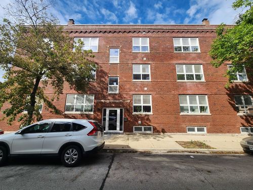 2e-2202 W Race Ave, Chicago, IL, 60612-5476 | Card Image