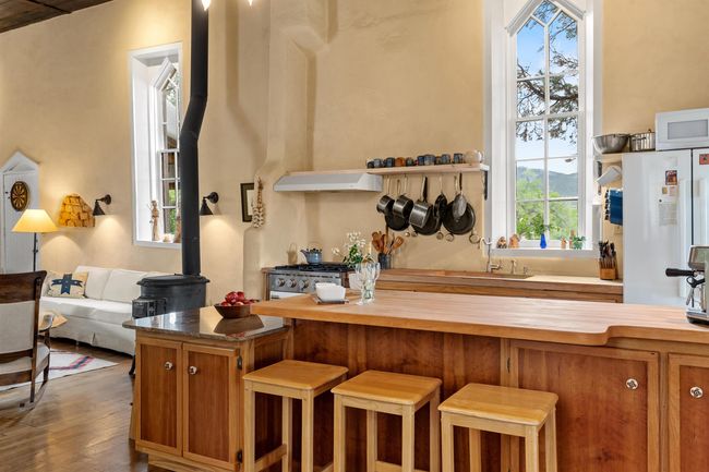 115 Quesnel St, House other with 4 bedrooms, 4 bathrooms and null parking in Taos NM | Image 7