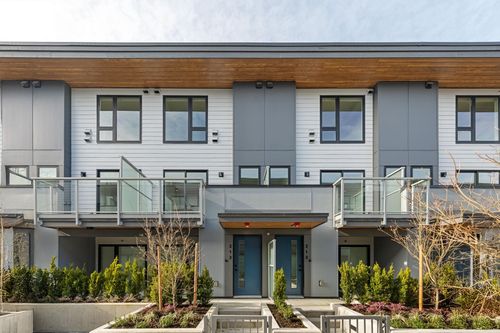 213-921 Grant St, Coquitlam, BC, V3J0S2 | Card Image