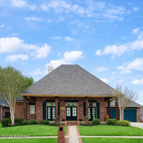 106 Freeport Cir, Lafayette, LA, 70508-6451 | Card Image